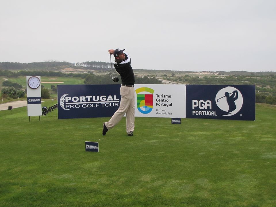 Golfe: Ricardo Santos vence 3º título da época em play-off diabólico