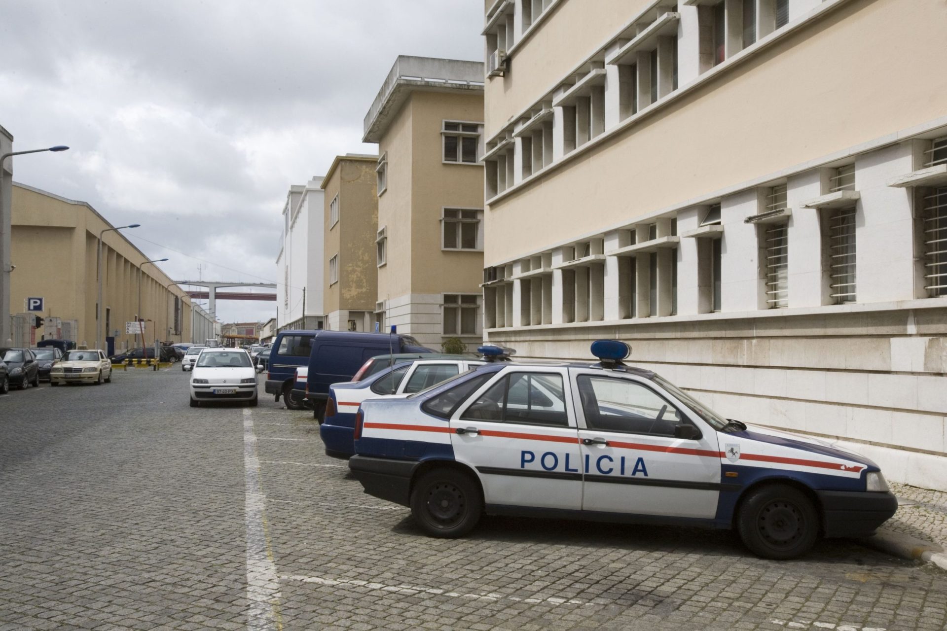 PSP. Acidente com carro patrulha faz feridos