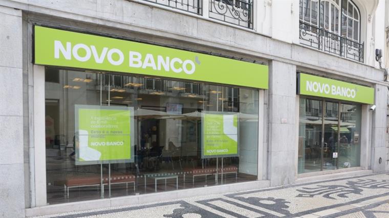 Novo Banco reduz prejuízos