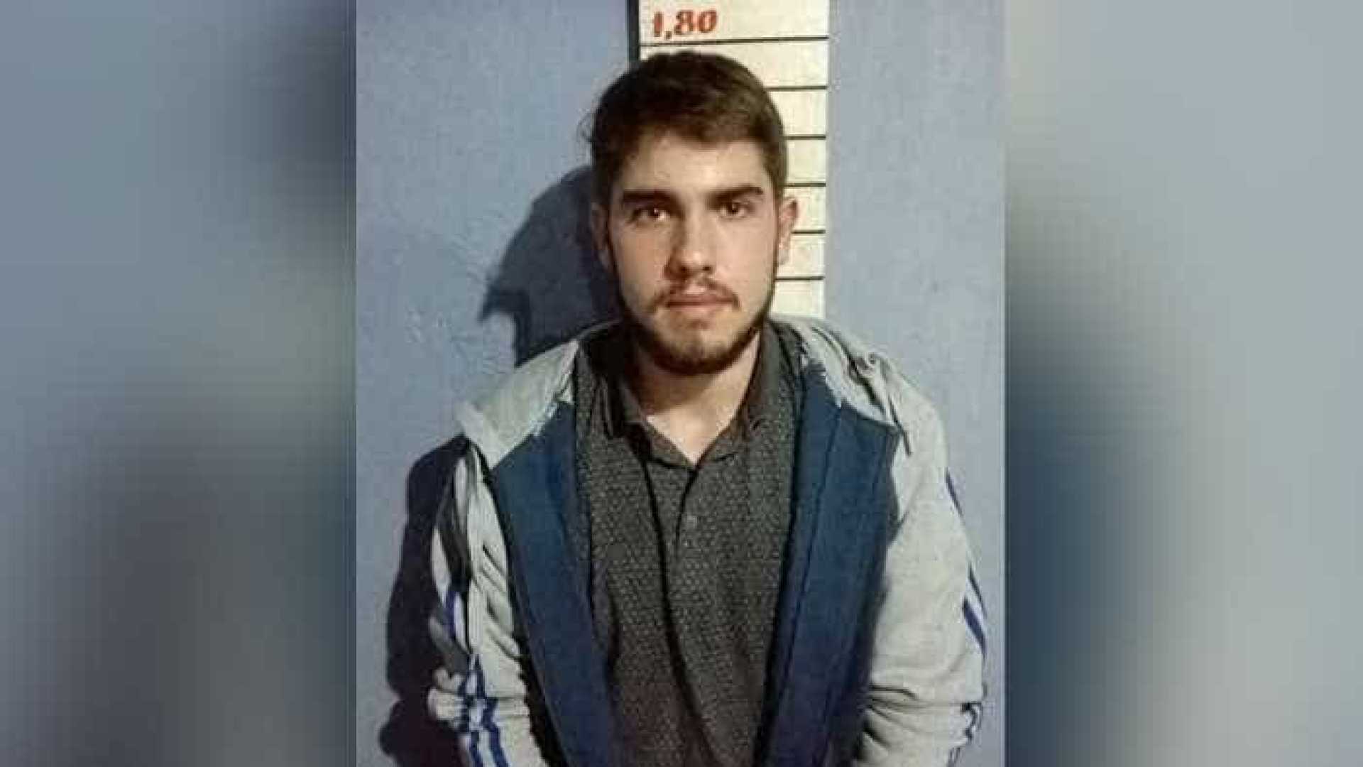 Jovem que diz ter-se formado em medicina ao assistir ‘Anatomia de Grey’ foi encontrado morto