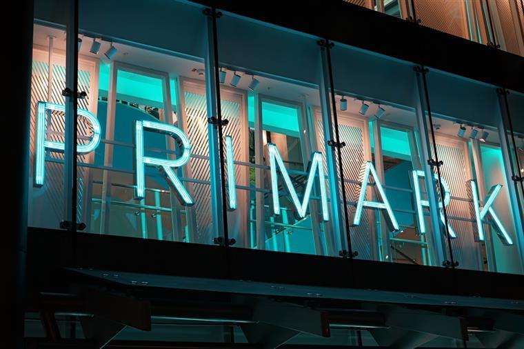 Homem tenta sequestrar menina de 5 anos à porta da Primark