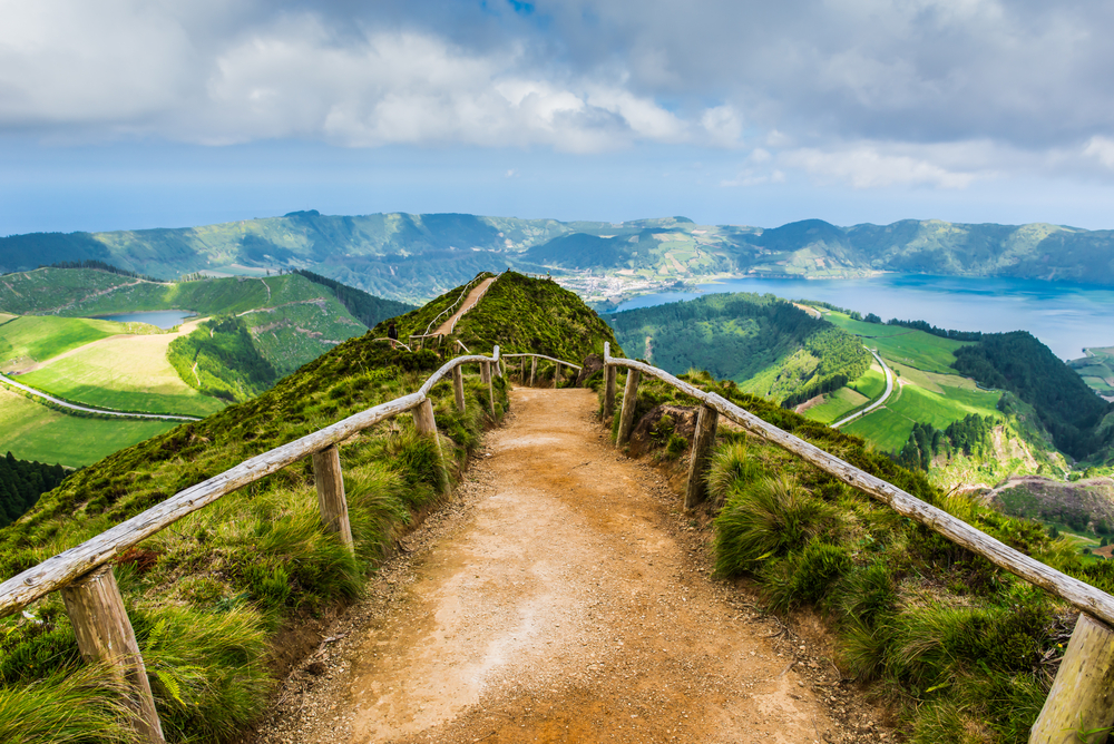 Viagens: Açores em destaque em publicação internacional