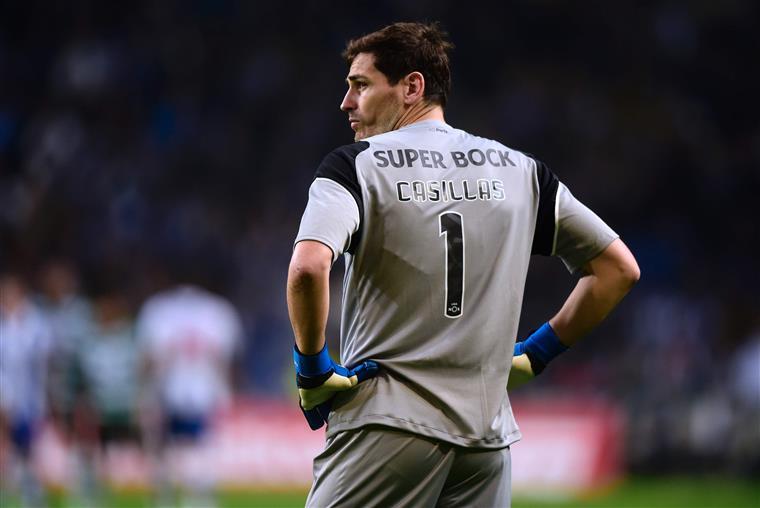 Casillas vai continuar no FC Porto