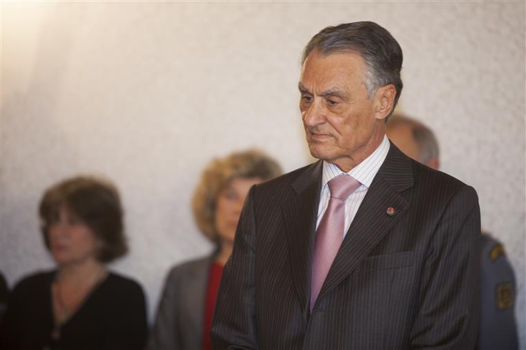 Cavaco vai dar aula na universidade de verão do PSD