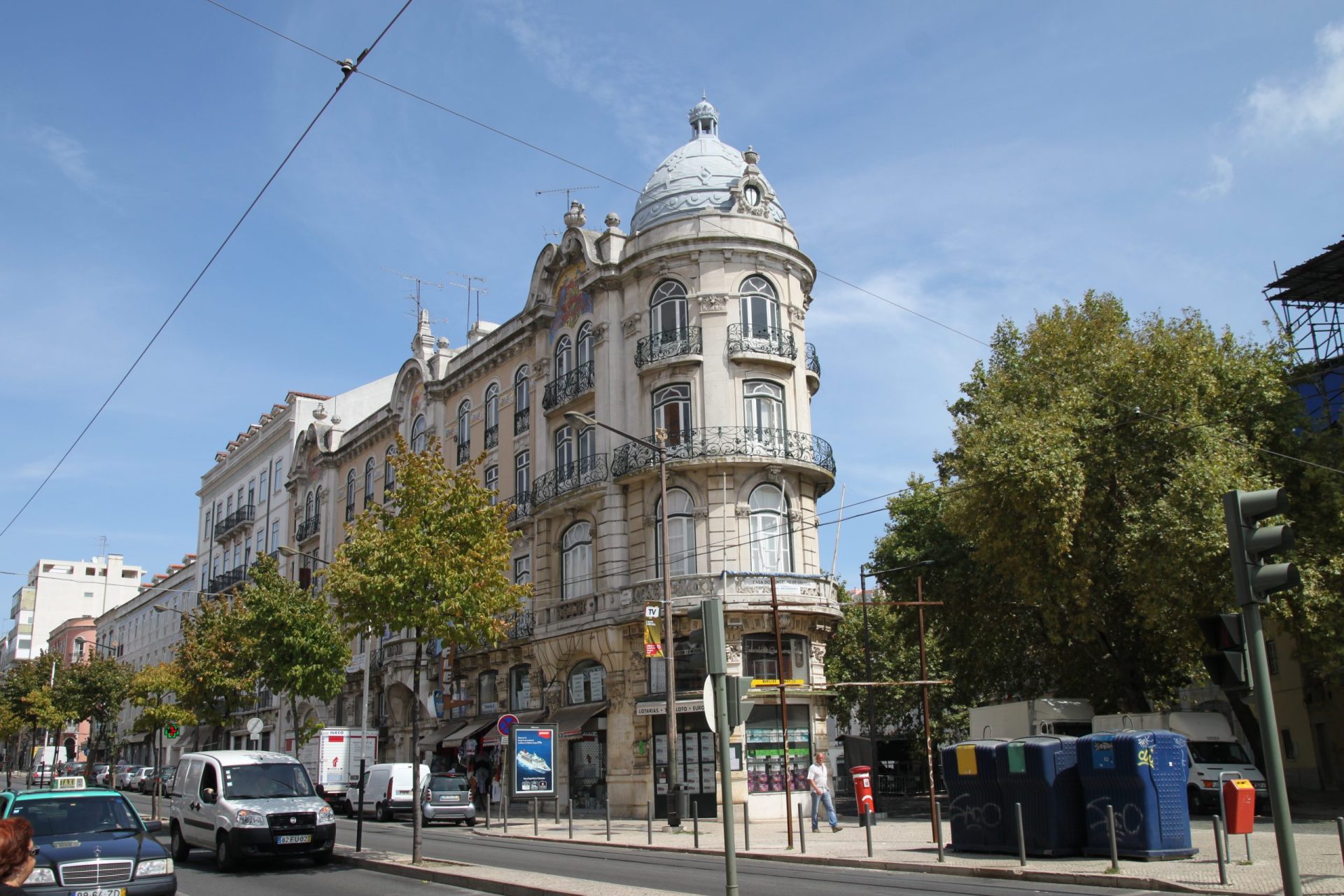 O Nome dos Lugares. Av. Almirante Reis: um silêncio mortal