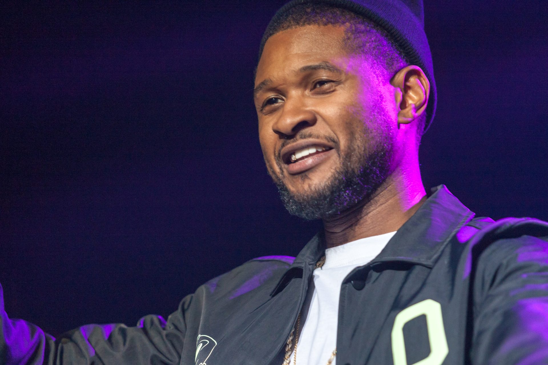 Alegada vítima de Usher conta o seu lado da história