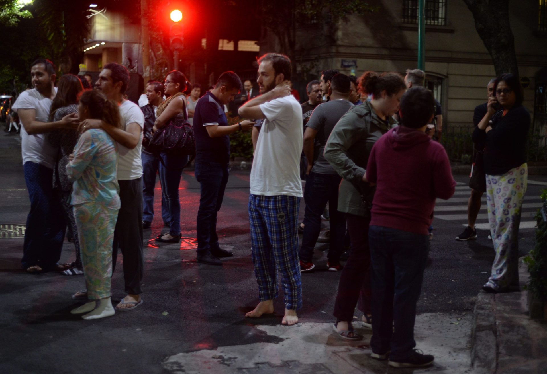 México. Sismo de magnitude 8.0 faz seis mortos e deixa alerta de tsunami em toda a América Central