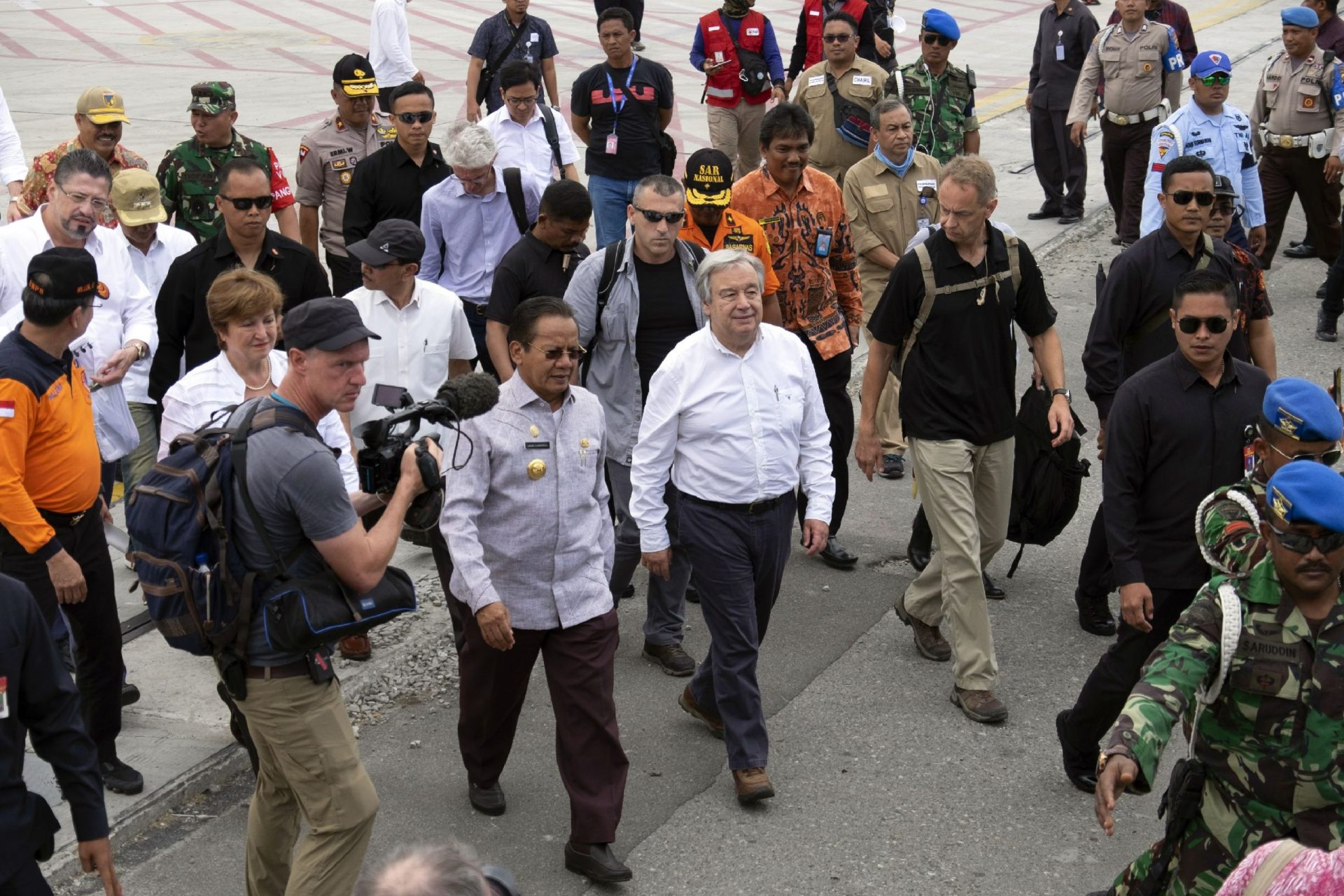 Indonésia. António Guterres visita zona mais afetada por sismo e tsunami