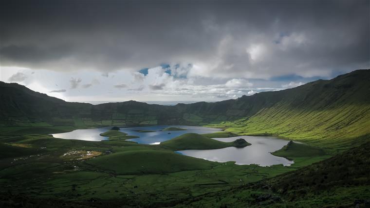 Proteção Civil dos Açores prolonga aviso laranja até às 18h00