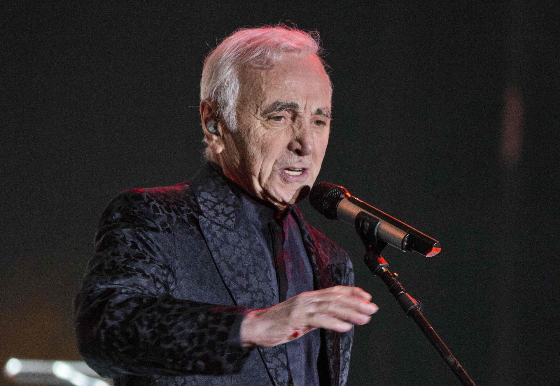 Morreu o cantor Charles Aznavour