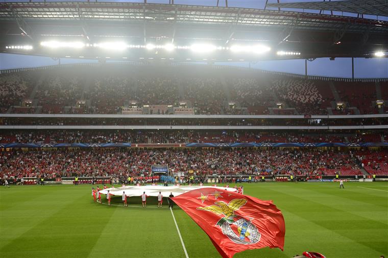 Benfica não vai ter acesso à identidade de bloggers, decide justiça norte-americana
