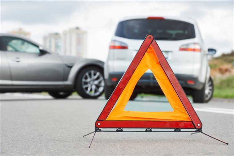 Acidentes na A1, CRIL, IC20 e A8 marcam início do fim de semana