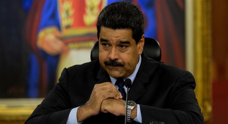 Nicolás Maduro pede a Trump para abrir fronteira a migrantes