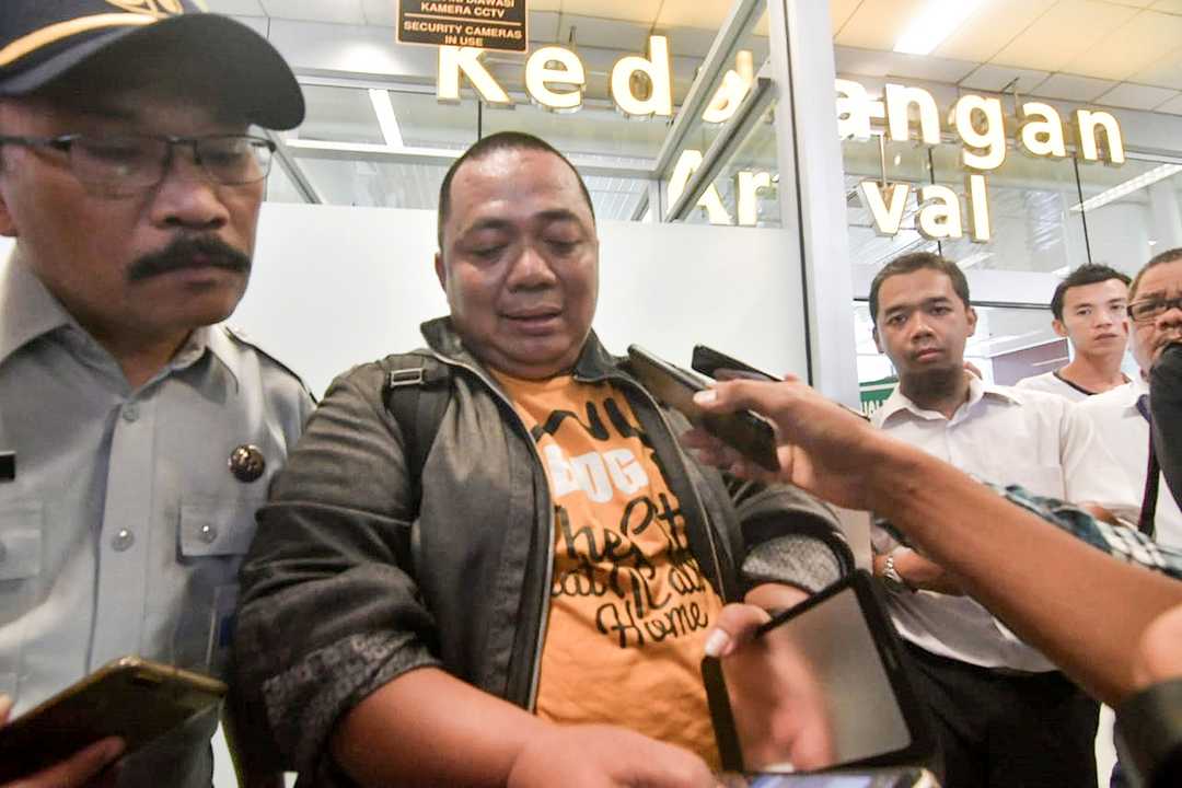 Passageiro que ia embarcar no avião que caiu no mar de Java foi salvo pelo trânsito