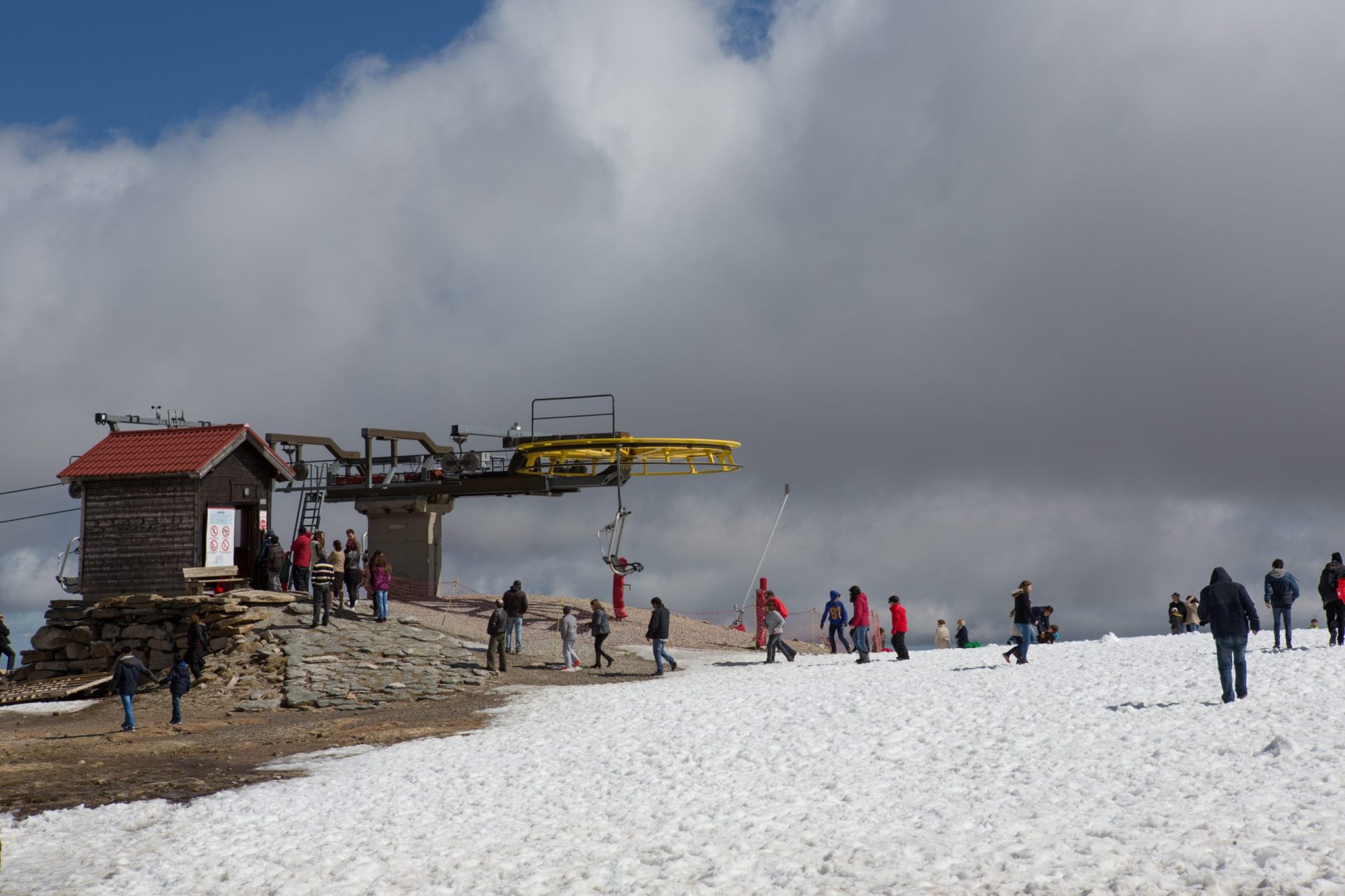 O primeiro nevão já caiu na Serra da Estrela