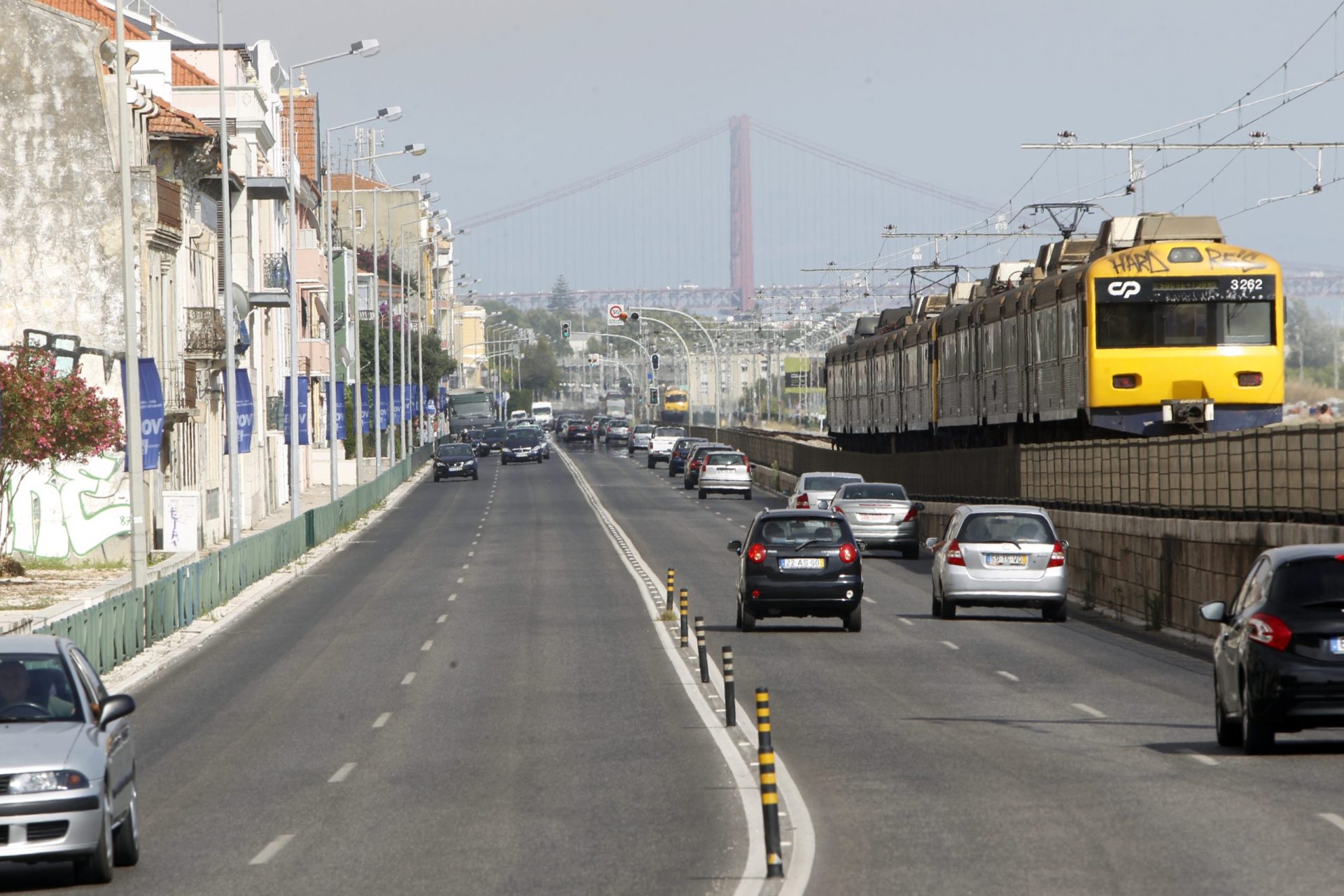 Avenida Marginal reaberta ao trânsito no sentido Lisboa-Cascais