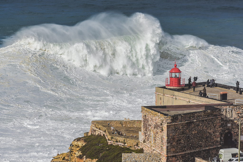 Fenómeno meteorológico provoca susto na Nazaré | FOTO