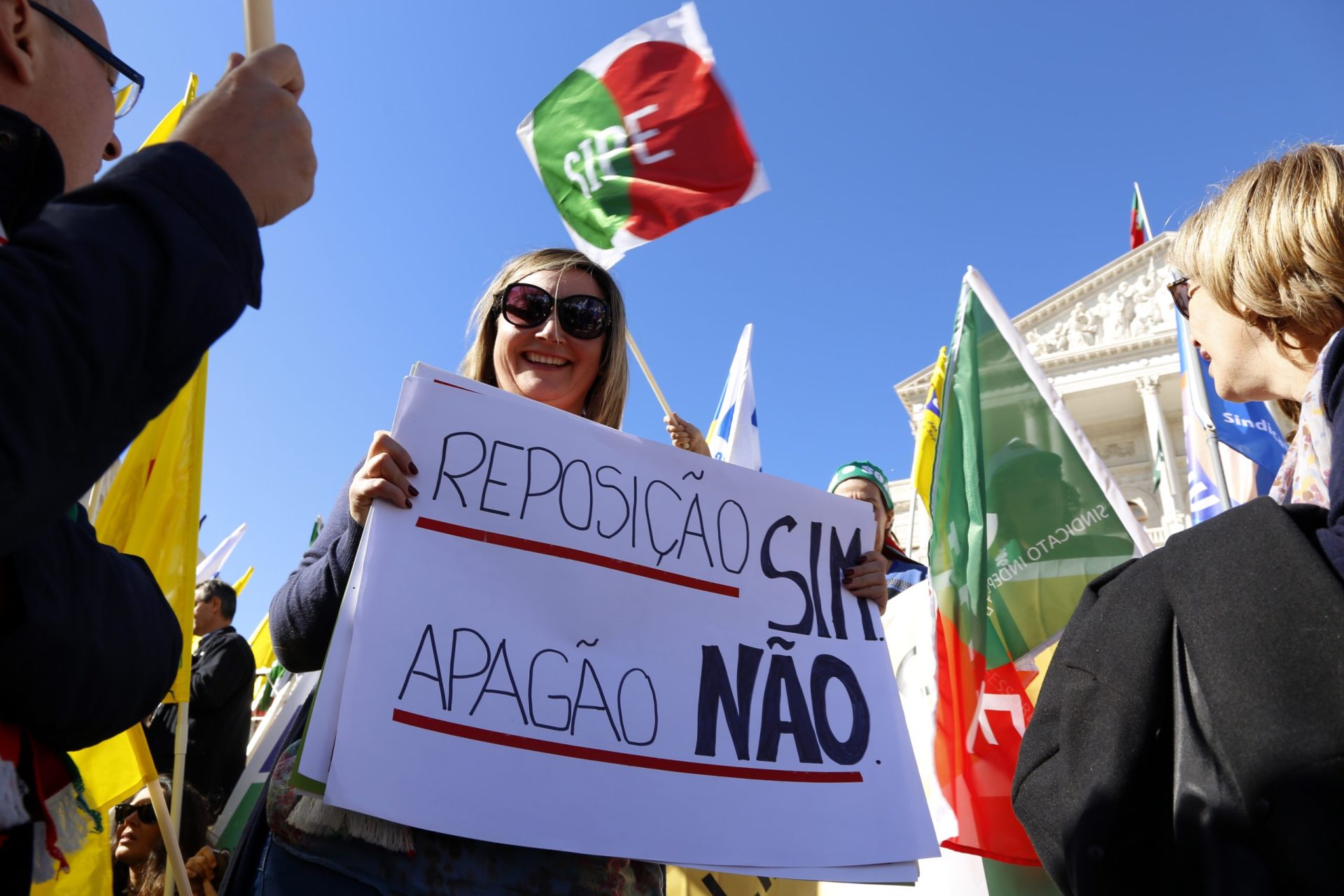 Dois anos e nove meses do tempo de serviço dos professores vão ser contabilizados