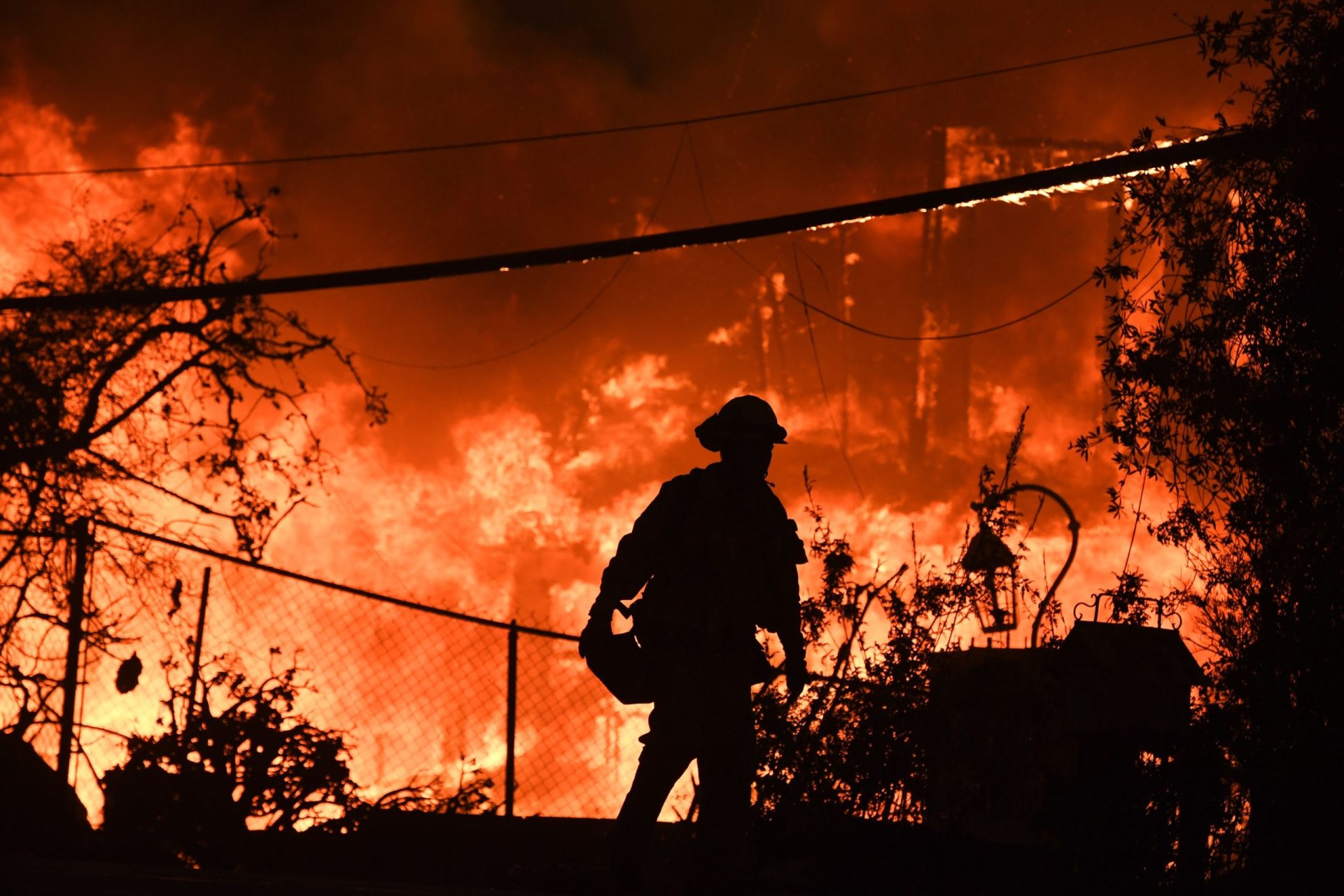 NASA revela imagens impressionantes dos incêndios na Califórnia | Fotos