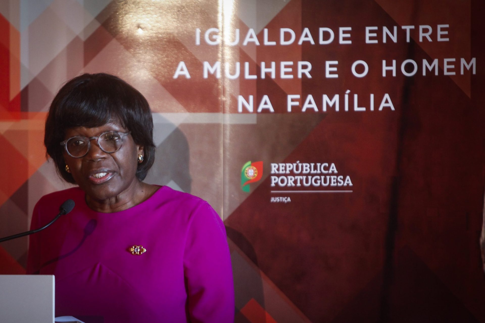 Ministra da Justiça diz que greve dos juízes causa “descredibilização das instituições”