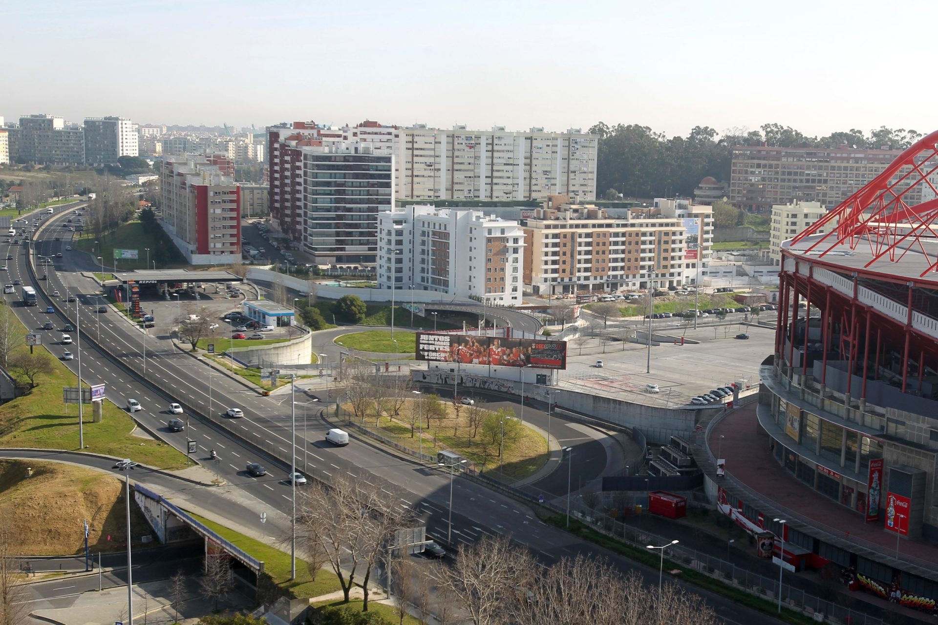 E-toupeira. Inspeção às garagens do Estádio da Luz já terminou