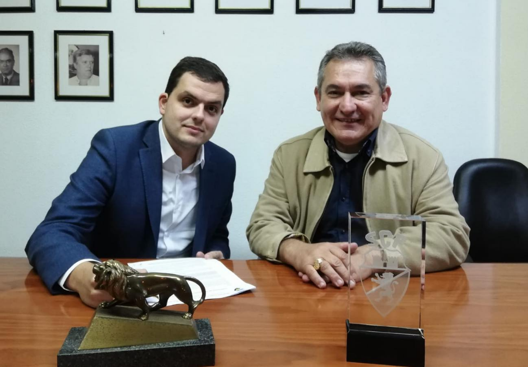 André Geraldes apresentado no Farense