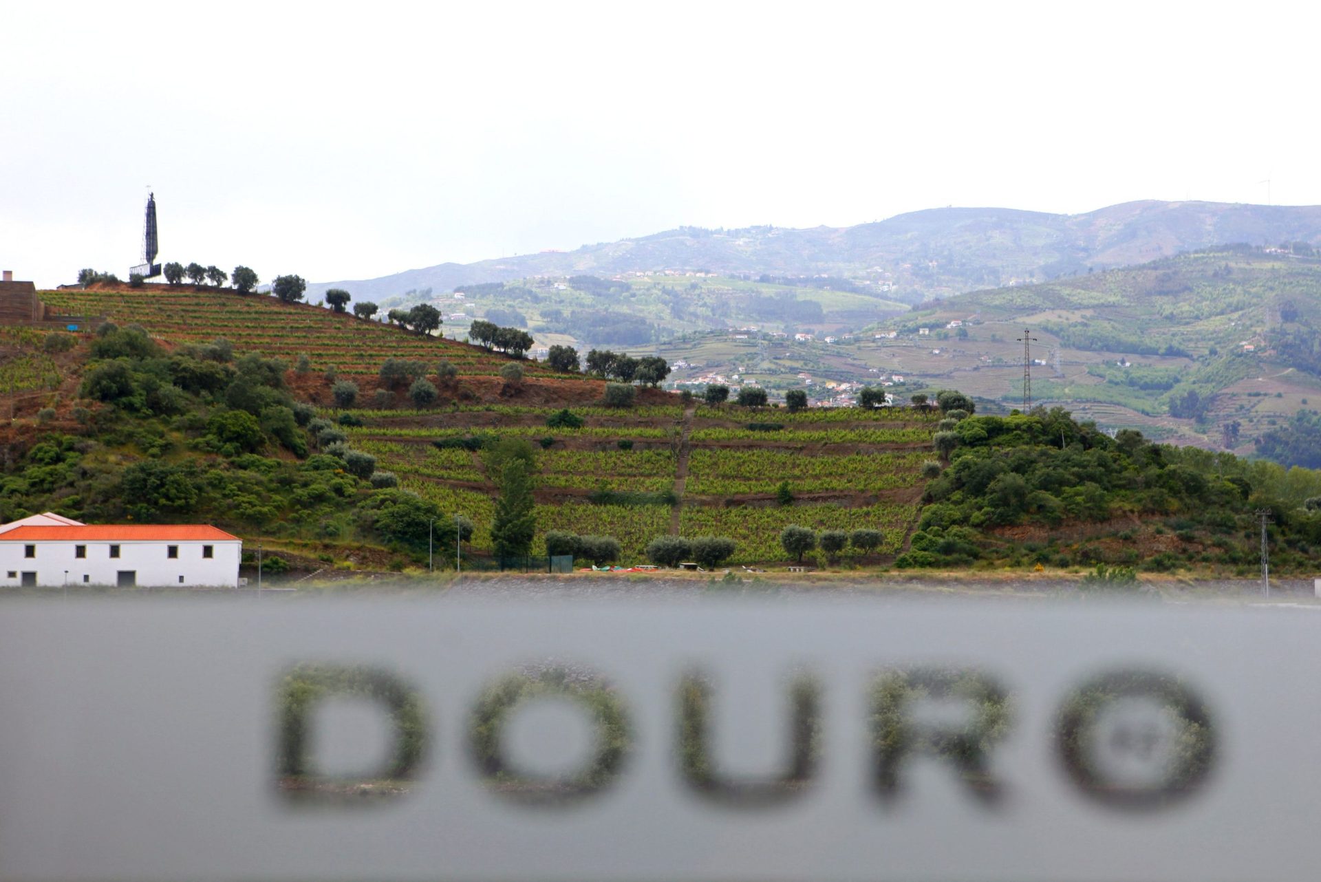 Linha do Douro vai estar interrompida durante três meses entre Caíde e Marco de Canaveses.