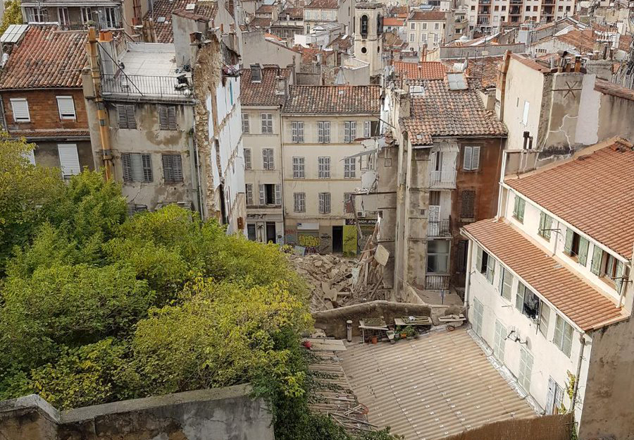 Dois edifícios ruíram no centro de Marselha