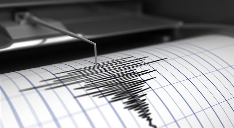 Registado sismo de 4,4 a sudoeste dos Açores