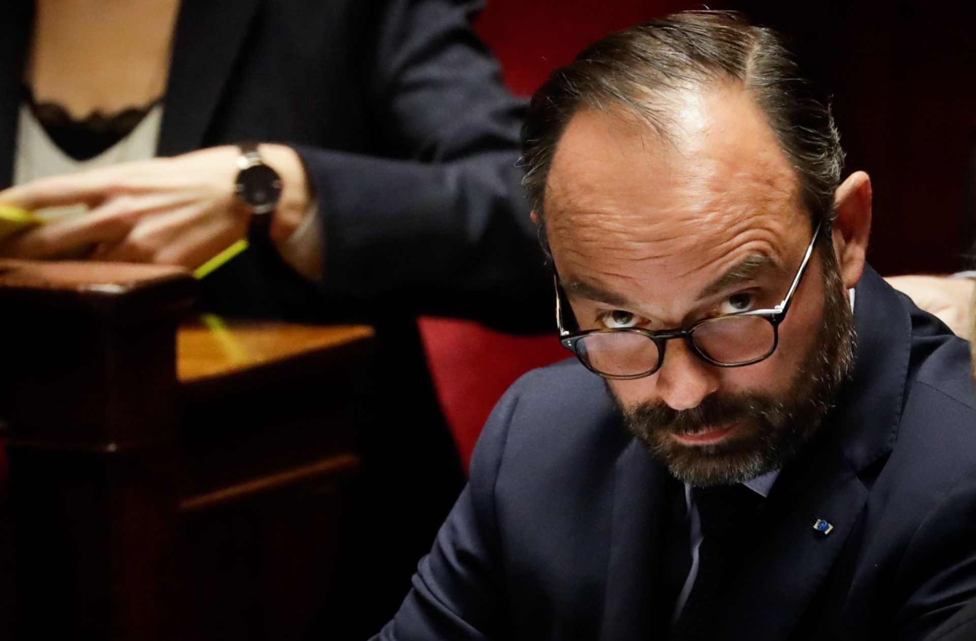 Parlamento francês chumba moção de censura ao governo de Edouard Philippe