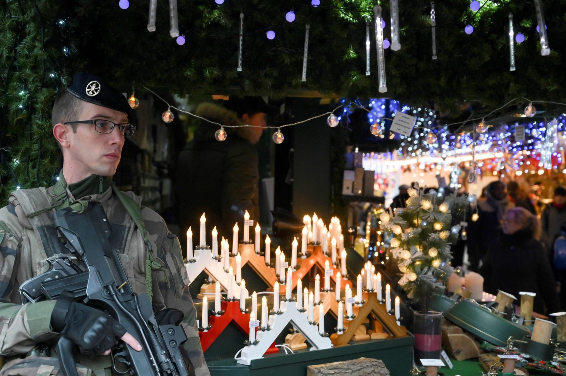 Estrasburgo. Polícia faz mais duas detenções na sequência do ataque no mercado de Natal
