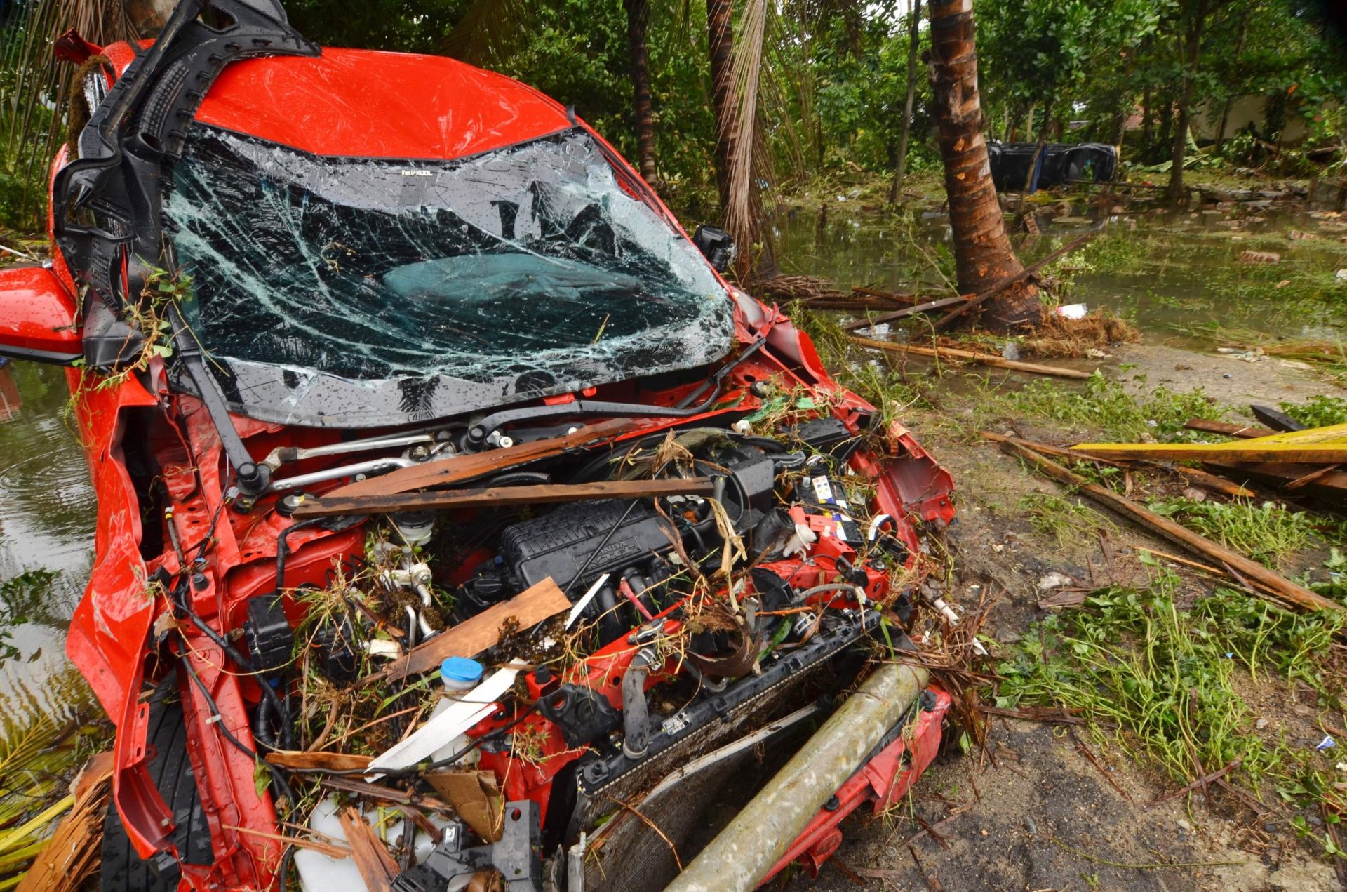 Novo balanço dá conta de 222 mortos no tsunami na Indonésia