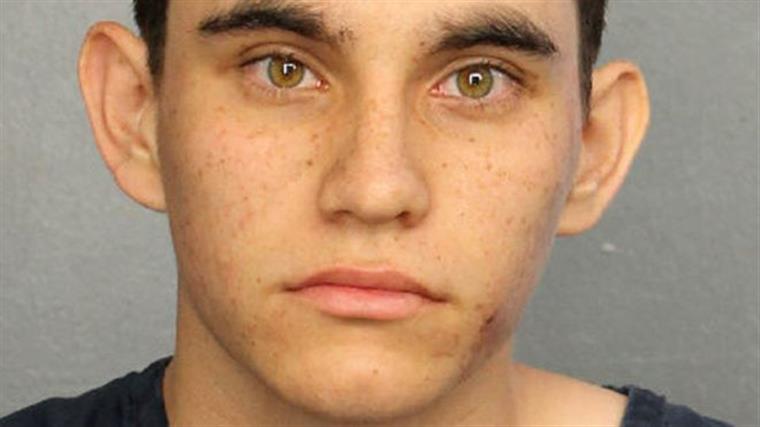 Florida. FBI admite ter ignorado denúncia sobre Nikolas