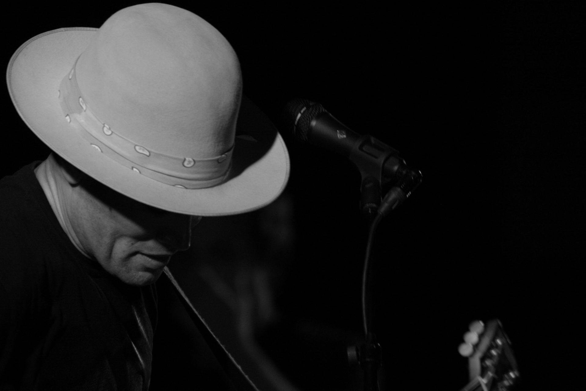 Bom filho à casa torna. O regresso de Ben Harper à Aula Magna | FOTOGALERIA