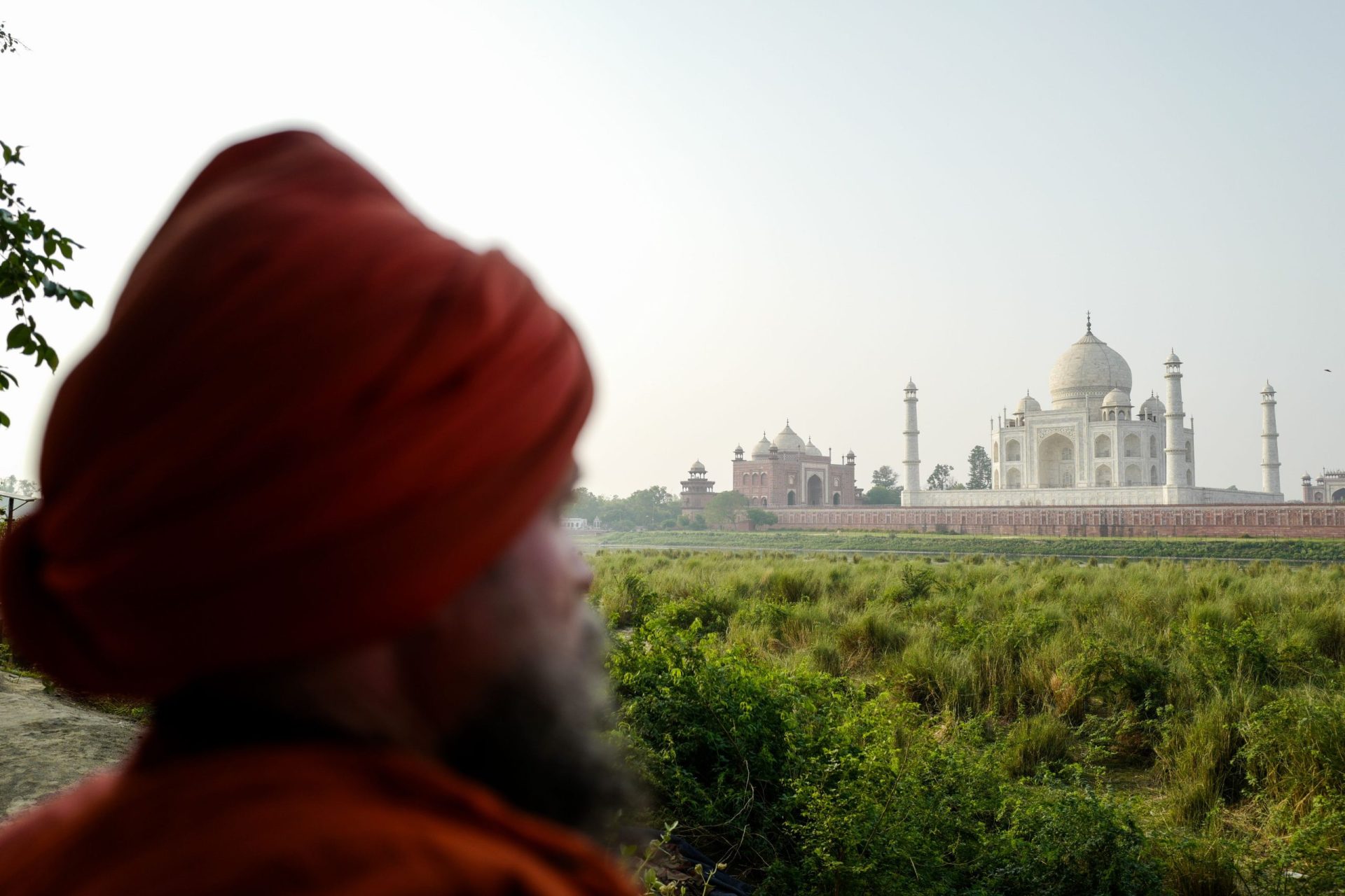 Do branco para o verde. Taj Mahal na Índia está a sofrer alterações de cor