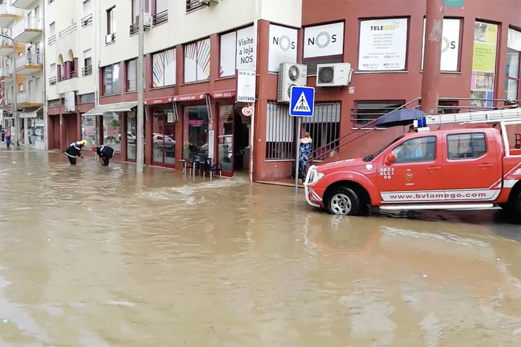 Chuvas torrenciais em Lamego, Armamar e Resende provocam inundações e quedas de árvores