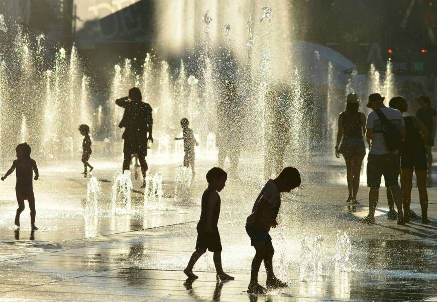 Onda de calor provoca 12 mortos no Japão