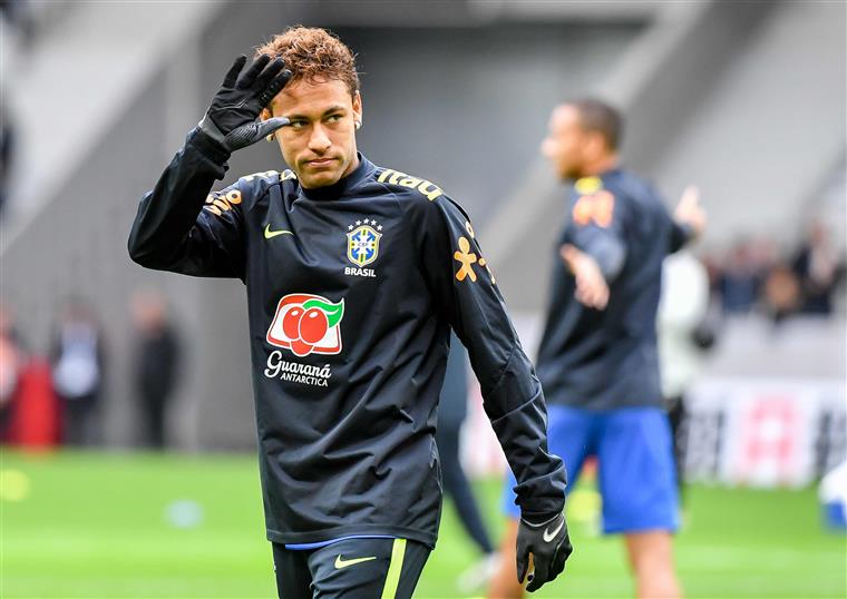 Neymar faz confissão: “Podem achar que eu exagero e às vezes até exagero”