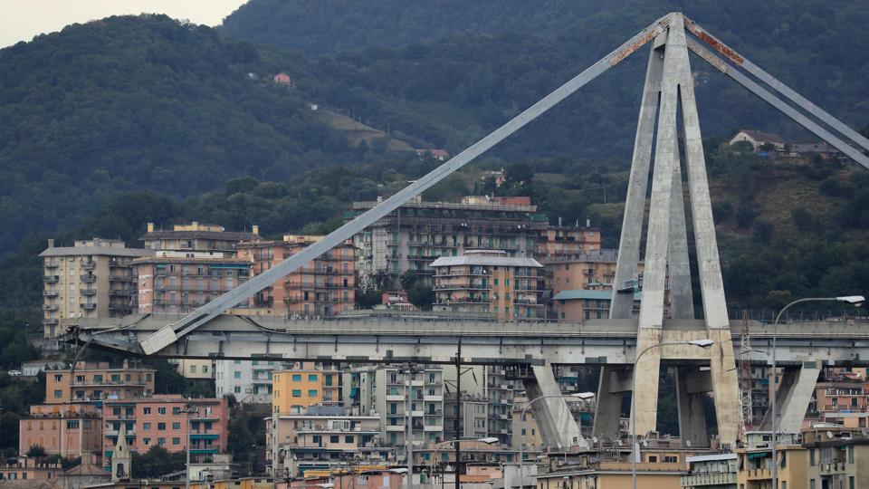 Génova. Foram evacuadas as habitações por baixo da estrutura da ponte