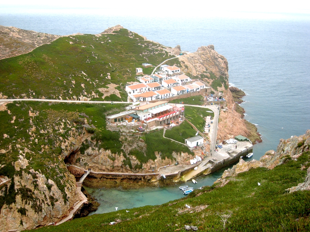 Só este ano já foram socorridos 14 turistas na Ilha da Berlenga. População queixa-se