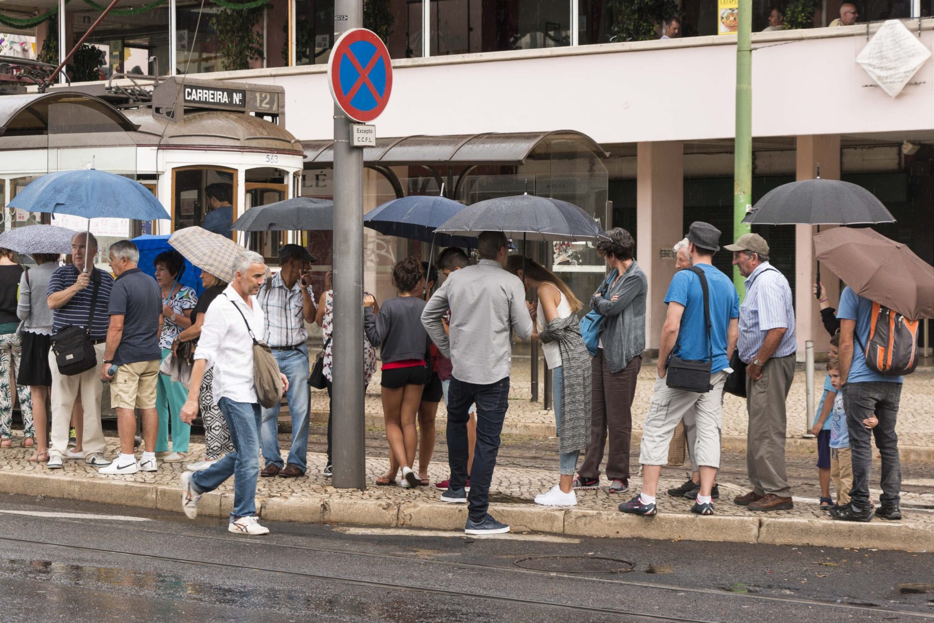 Atenção: Há nove distritos sob aviso amarelo devido à chuva, trovoada e granizo