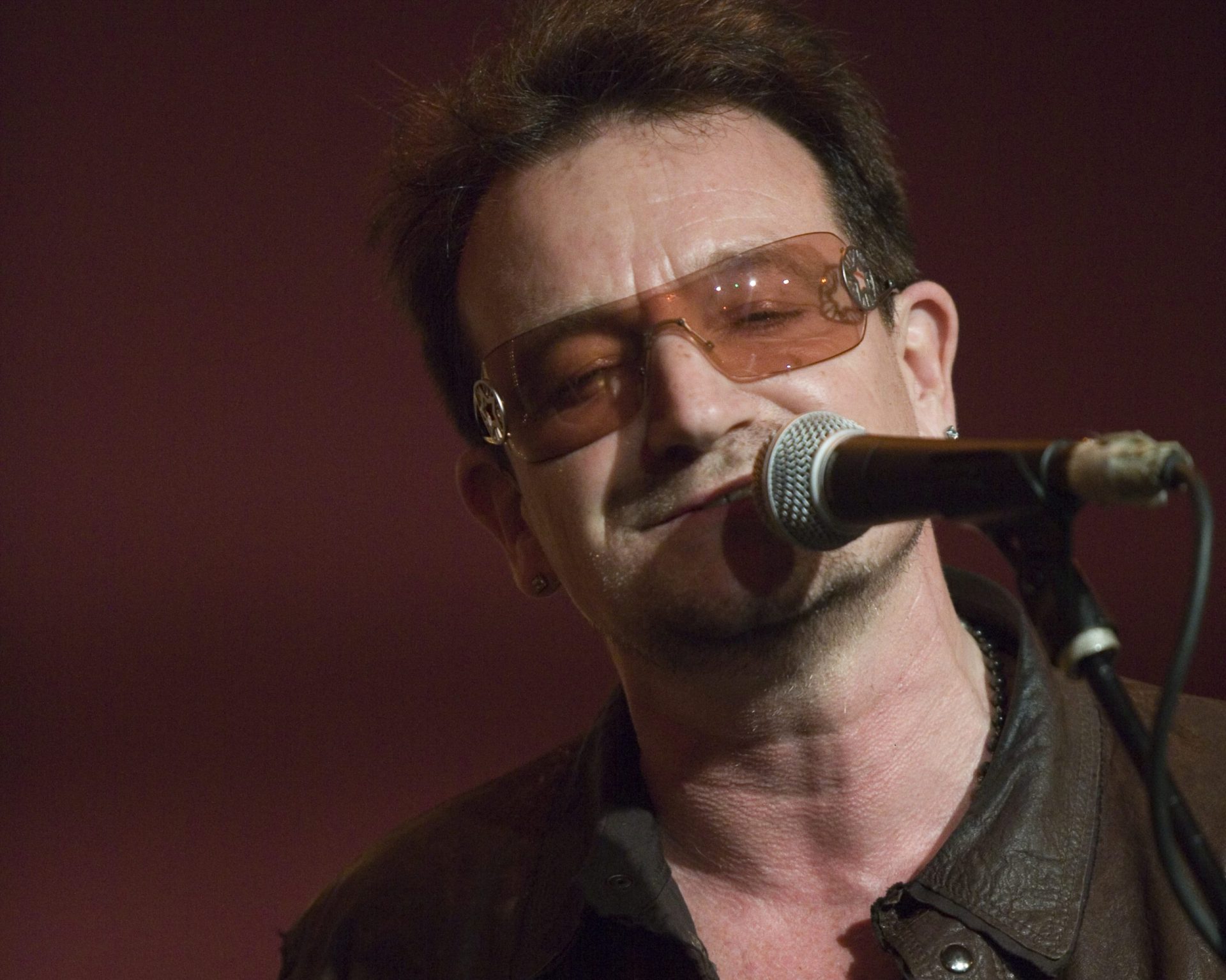 &#8220;Sinto-me privilegiado por ter testemunhado o maior período de paz e prosperidade de todos os tempos&#8221; na Europa, diz Bono