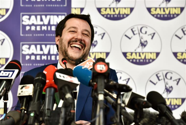 Salvini acusa Macron de ser “hipócrita” em matéria de imigração