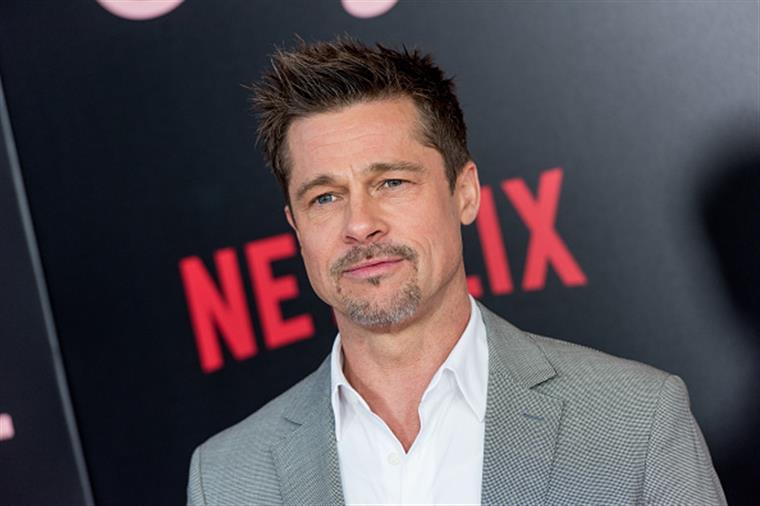 Brad Pitt. Casas construídas após furacão Katrina dão origem a processo