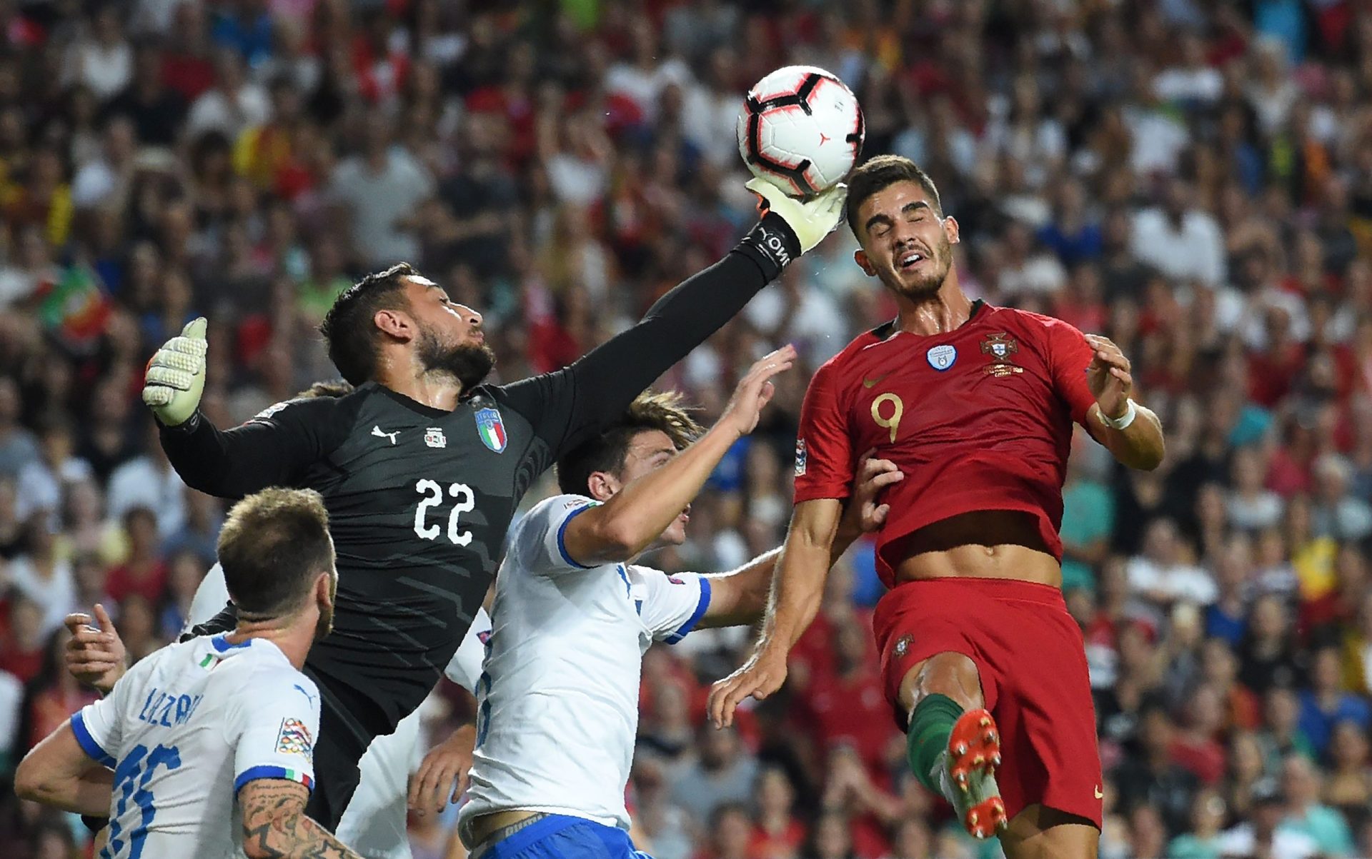 Portugal vence Itália por 1-0