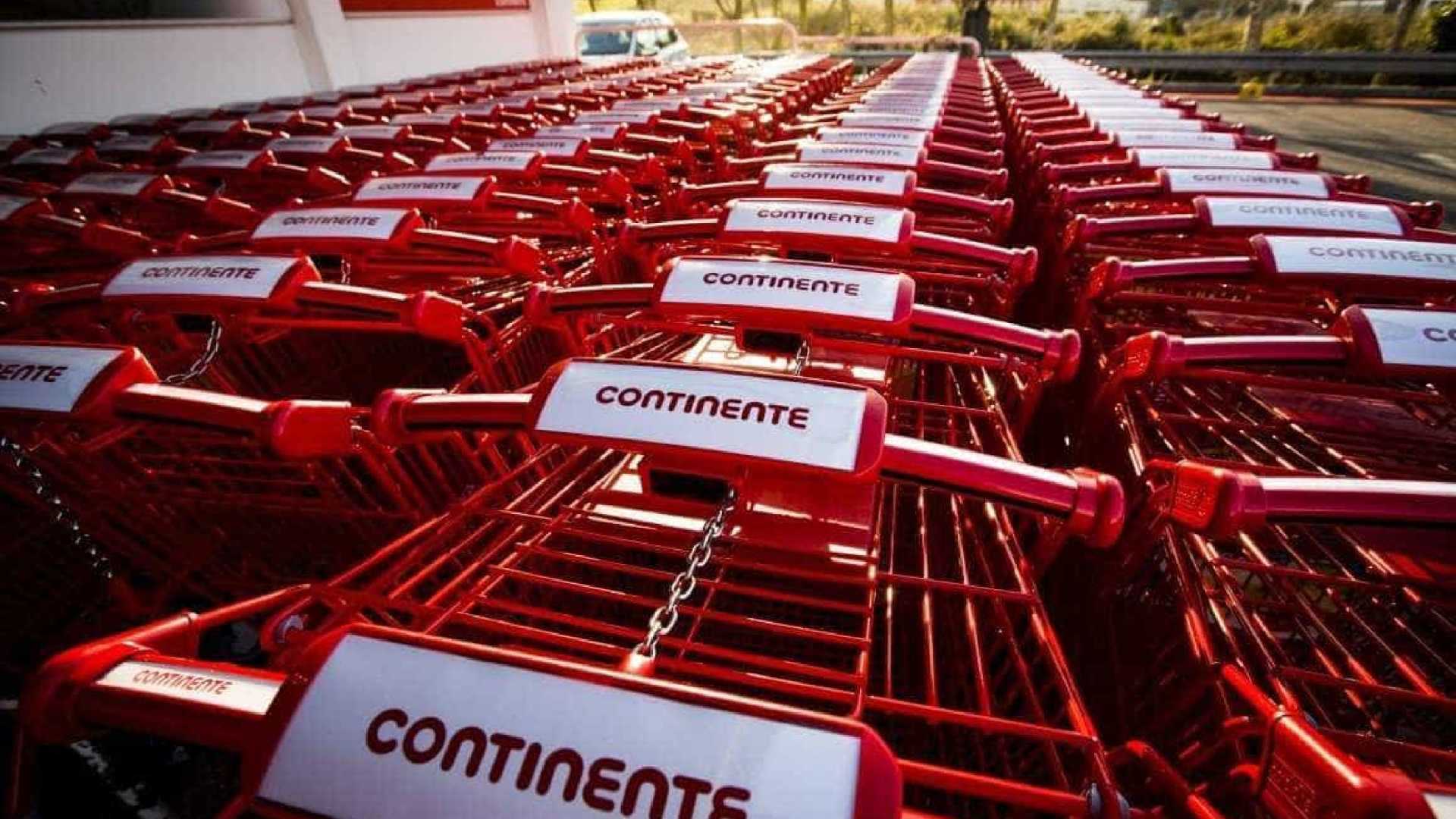 Continente estava a vender latas de atum cobertas de larvas no Colombo