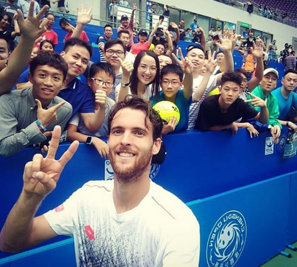 João Sousa nos quartos-de-final do torneio de Chengdu