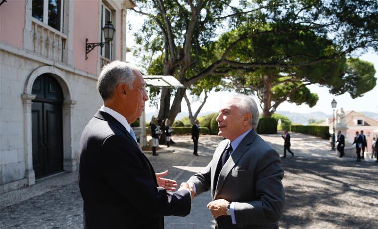 “É, de facto, irreparável a perda daquele espólio”, diz Marcelo sobre Museu Nacional do Brasil