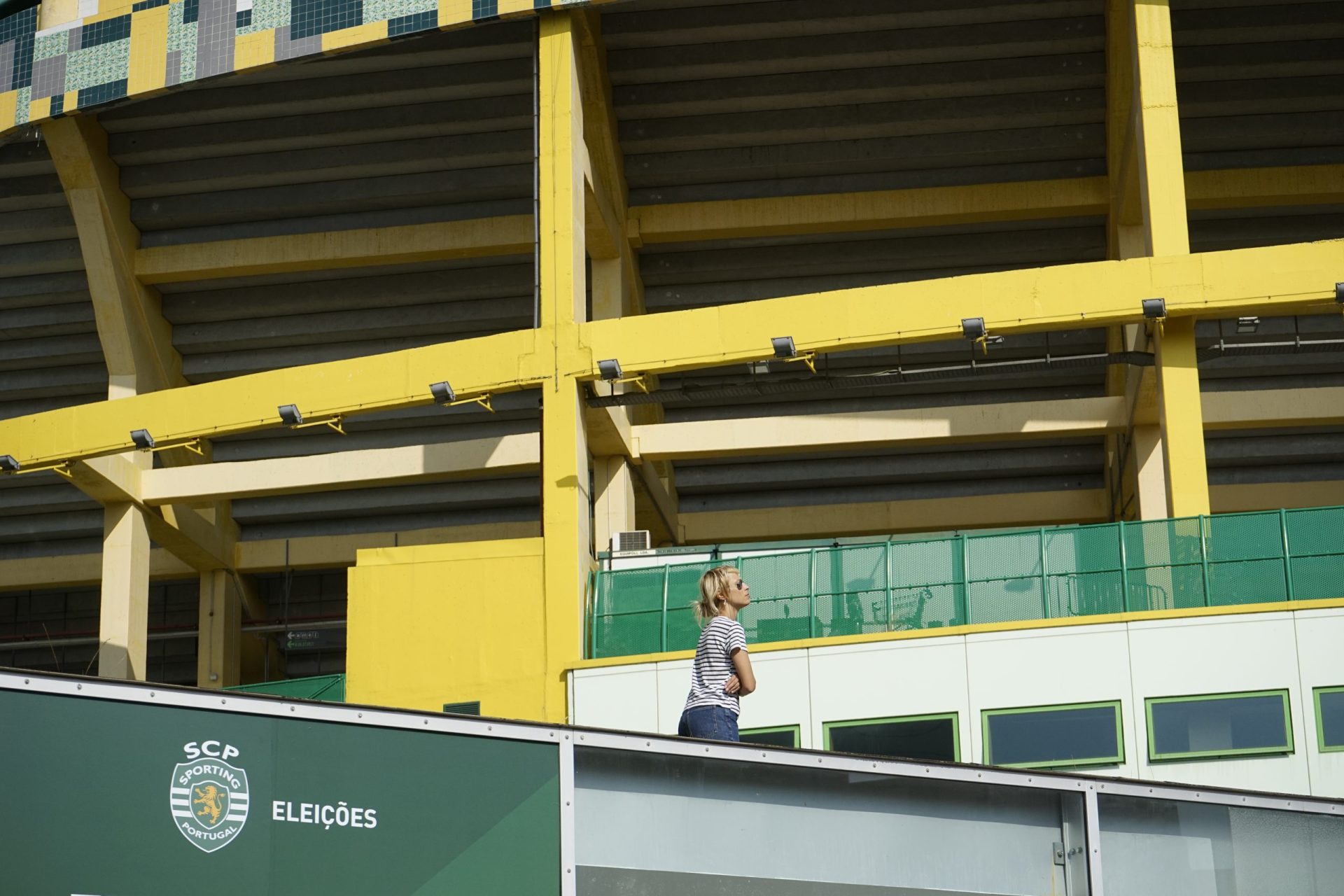 Sporting. Praça Centenário abre portas para receber adeptos que queiram acompanhar resultados eleitorais