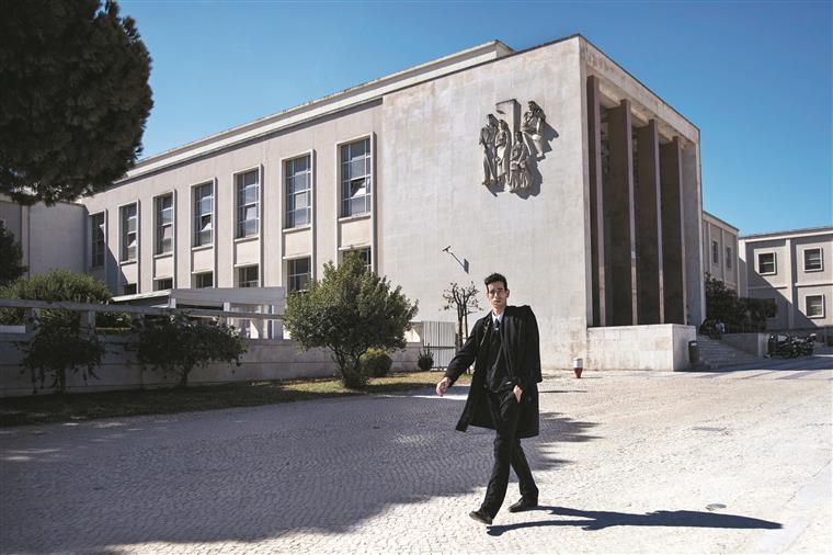 Ensino Superior. Lisboa e Porto com menos colocados mas maior procura